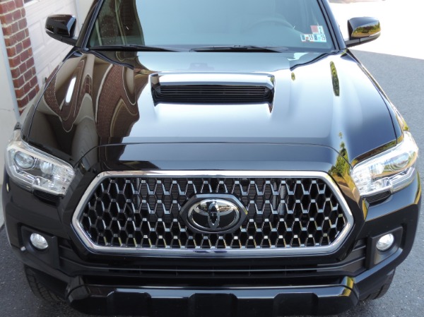 Used-2018-Toyota-Tacoma-TRD-Sport