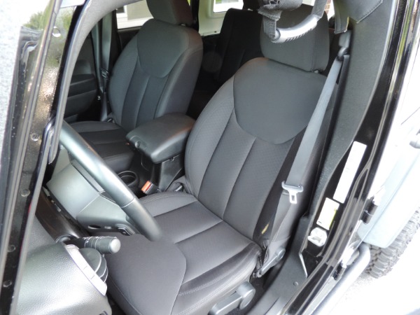 Used-2015-Jeep-Wrangler-Unlimited-Freedom-Edition