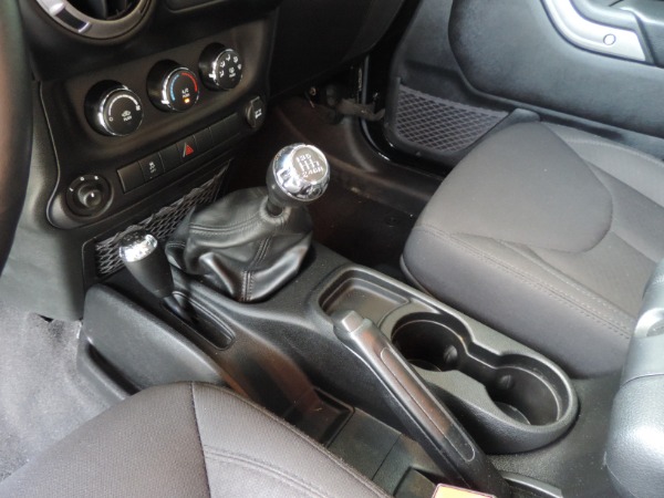 Used-2015-Jeep-Wrangler-Unlimited-Freedom-Edition