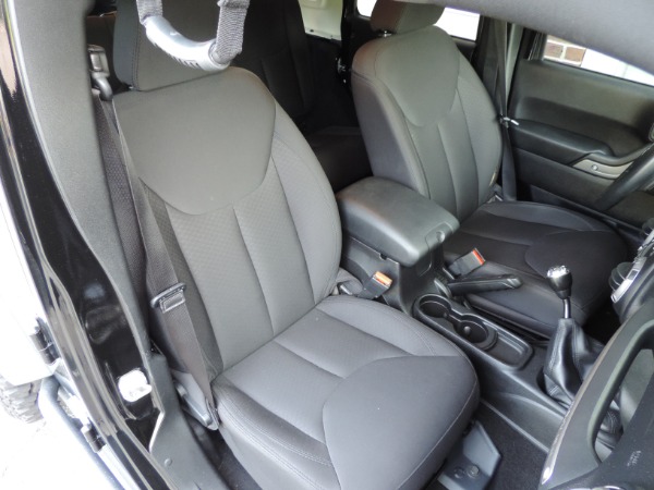 Used-2015-Jeep-Wrangler-Unlimited-Freedom-Edition