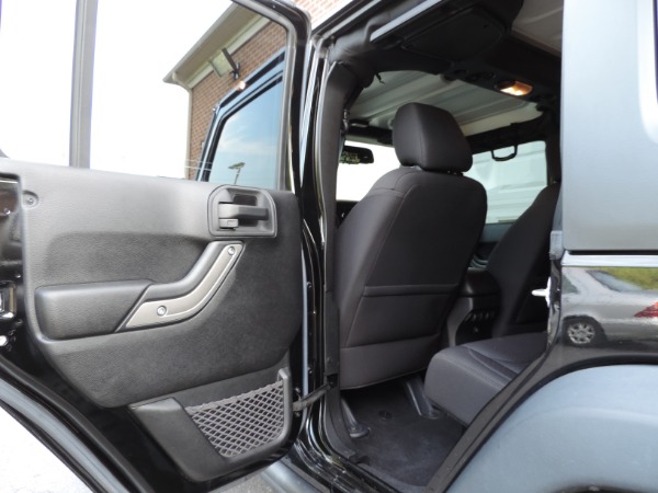 Used-2015-Jeep-Wrangler-Unlimited-Freedom-Edition