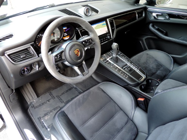 Used-2017-Porsche-Macan-GTS