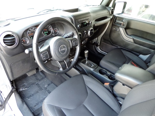 Used-2016-Jeep-Wrangler-Unlimited-Sport