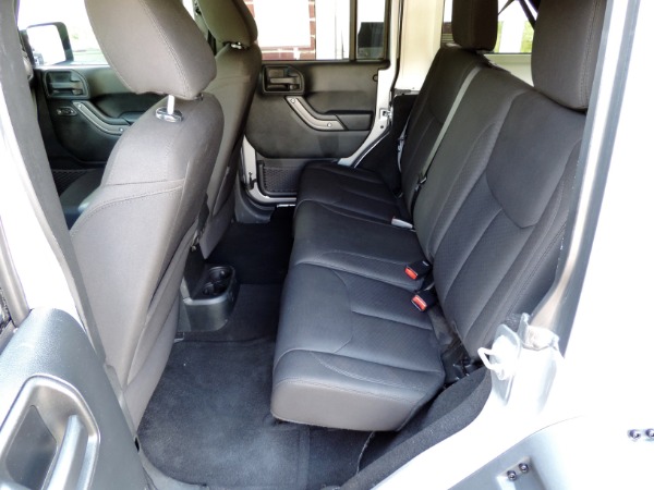 Used-2016-Jeep-Wrangler-Unlimited-Sport