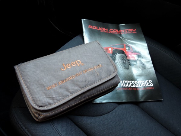 Used-2016-Jeep-Wrangler-Unlimited-Sport