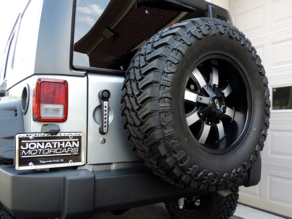 Used-2016-Jeep-Wrangler-Unlimited-Sport