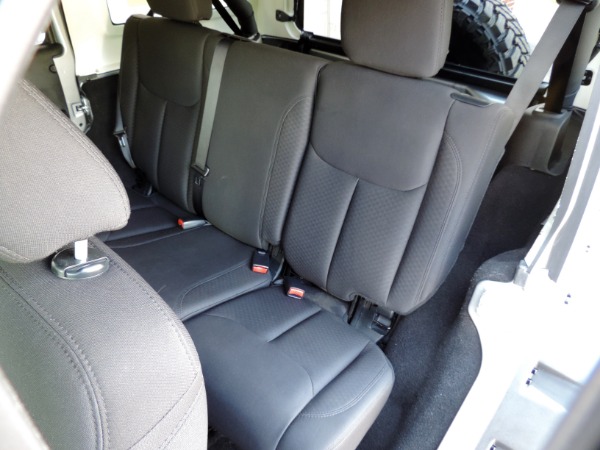 Used-2016-Jeep-Wrangler-Unlimited-Sport