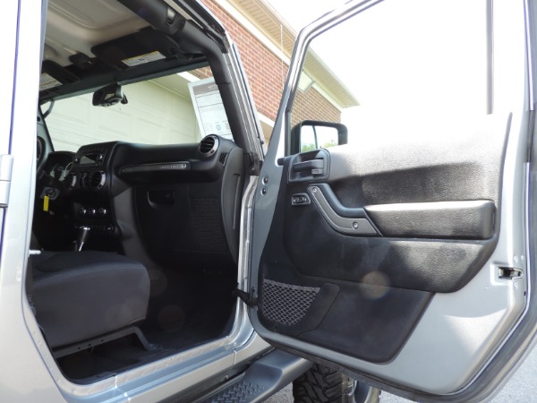 Used-2016-Jeep-Wrangler-Unlimited-Sport