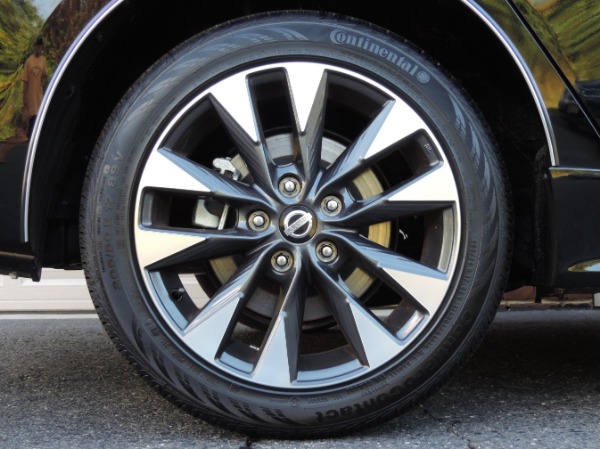 Used-2017-Nissan-Sentra-SR