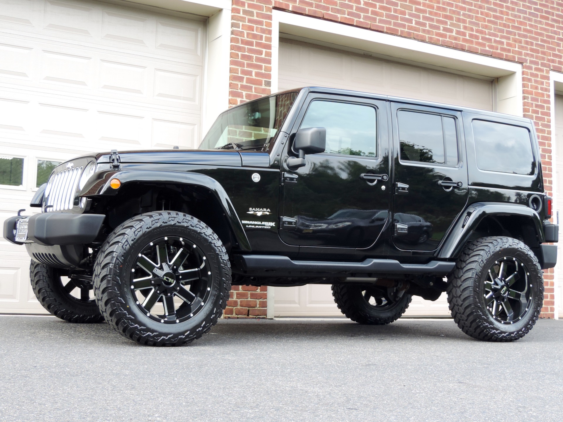 2018 Jeep Wrangler Unlimited Sahara Stock 817206 for