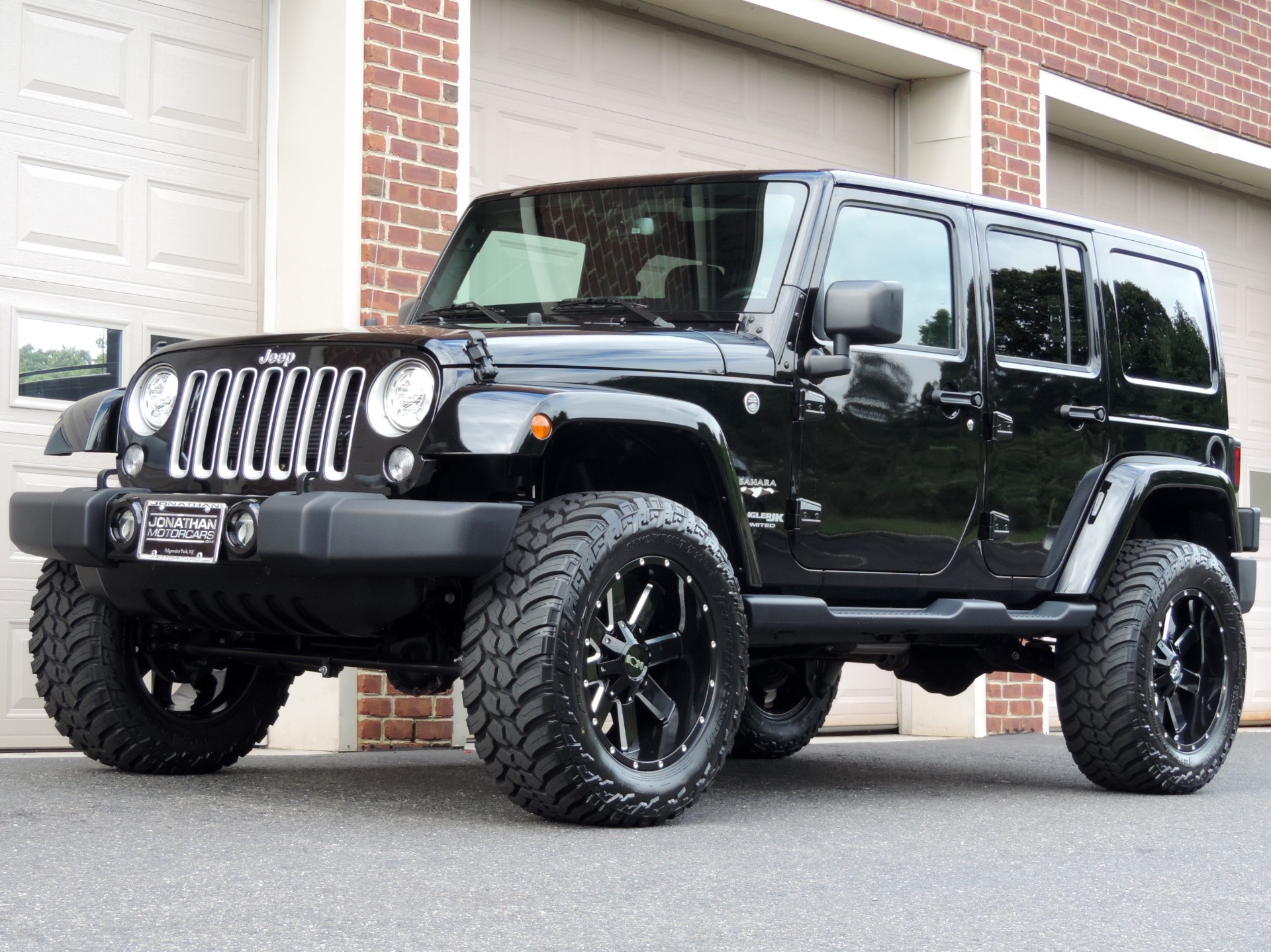 2018 Jeep Wrangler Unlimited Sahara Stock 817206 for