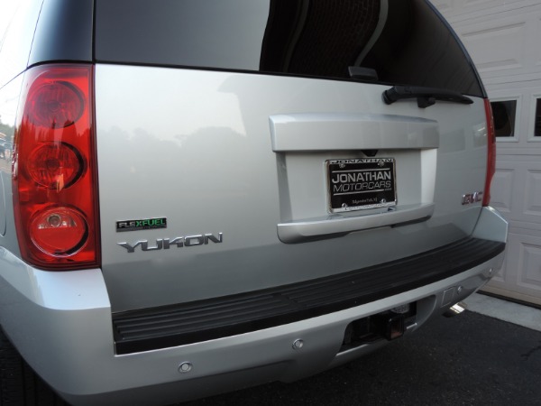 Used-2011-GMC-Yukon-SLT