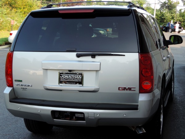 Used-2011-GMC-Yukon-SLT