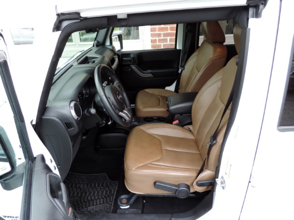 Used-2013-Jeep-Wrangler-Unlimited-Moab--Navigation--Leather