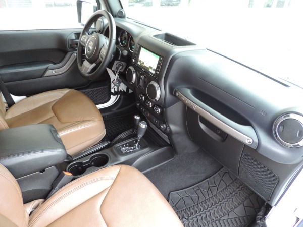 Used-2013-Jeep-Wrangler-Unlimited-Moab--Navigation--Leather