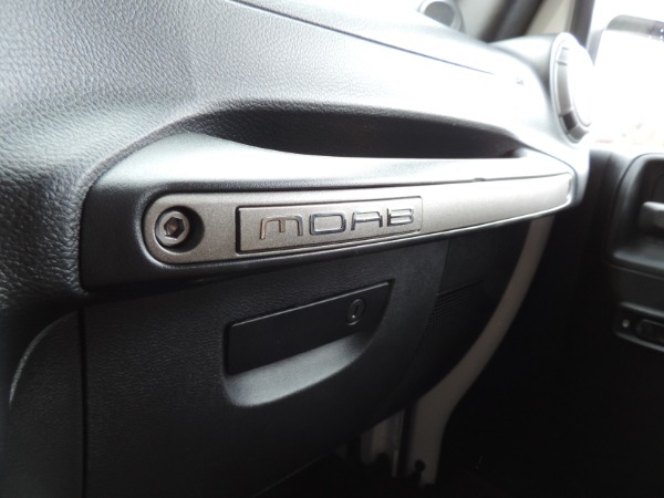 Used-2013-Jeep-Wrangler-Unlimited-Moab--Navigation--Leather