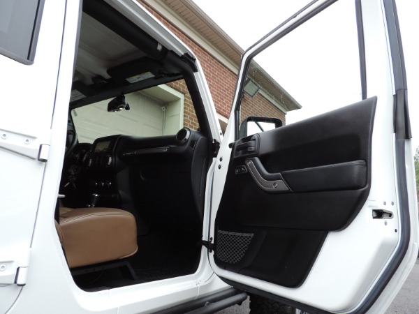 Used-2013-Jeep-Wrangler-Unlimited-Moab--Navigation--Leather