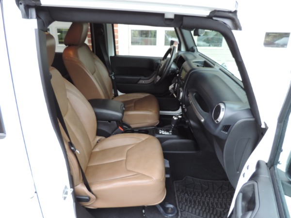 Used-2013-Jeep-Wrangler-Unlimited-Moab--Navigation--Leather