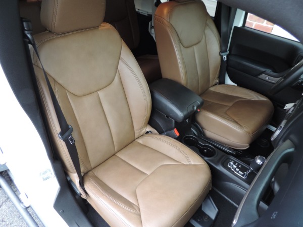 Used-2013-Jeep-Wrangler-Unlimited-Moab--Navigation--Leather