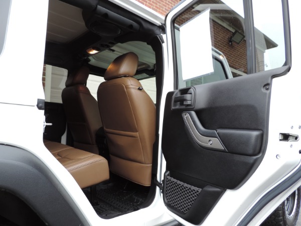 Used-2013-Jeep-Wrangler-Unlimited-Moab--Navigation--Leather