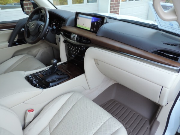 Used-2017-Lexus-LX-570-Luxury-Package