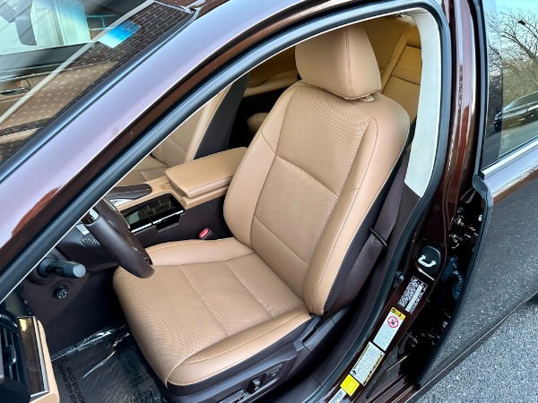 Used-2016-Lexus-ES-350-Premium