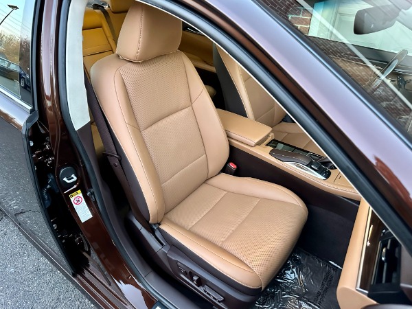Used-2016-Lexus-ES-350-Premium