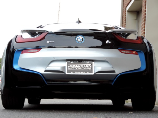 Used-2015-BMW-i8-Pure-Impulse-World