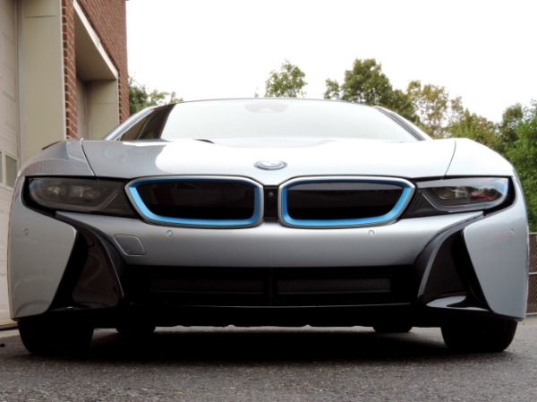 Used-2015-BMW-i8-Pure-Impulse-World