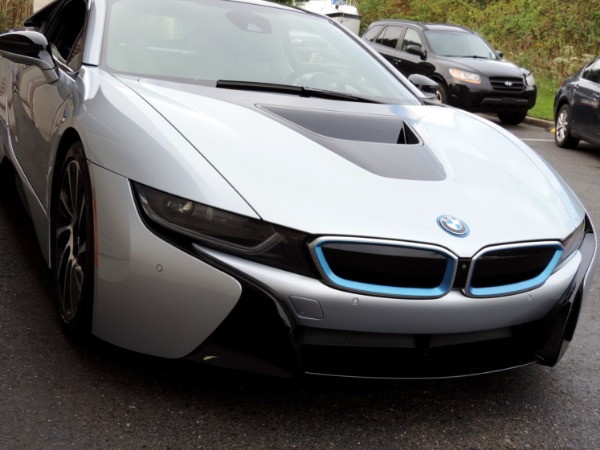 Used-2015-BMW-i8-Pure-Impulse-World