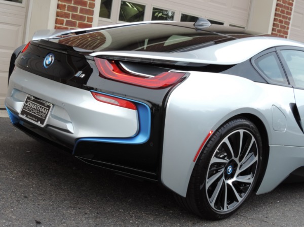 Used-2015-BMW-i8-Pure-Impulse-World