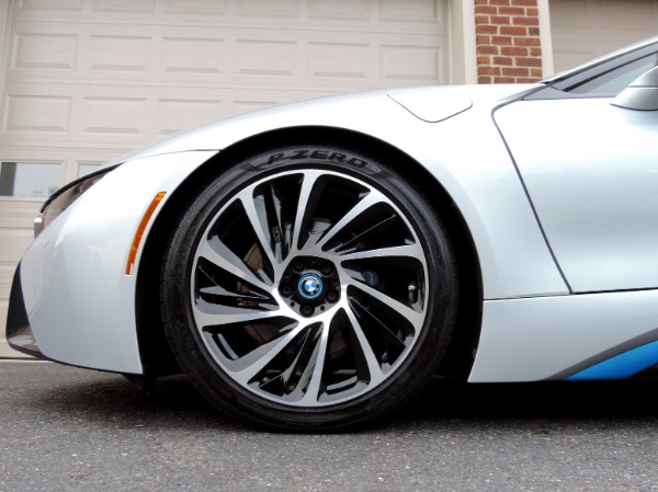 Used-2015-BMW-i8-Pure-Impulse-World