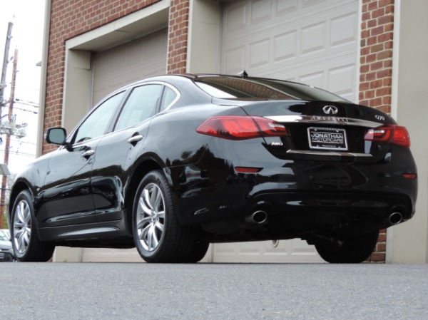 Used-2018-INFINITI-Q70-37-Luxe