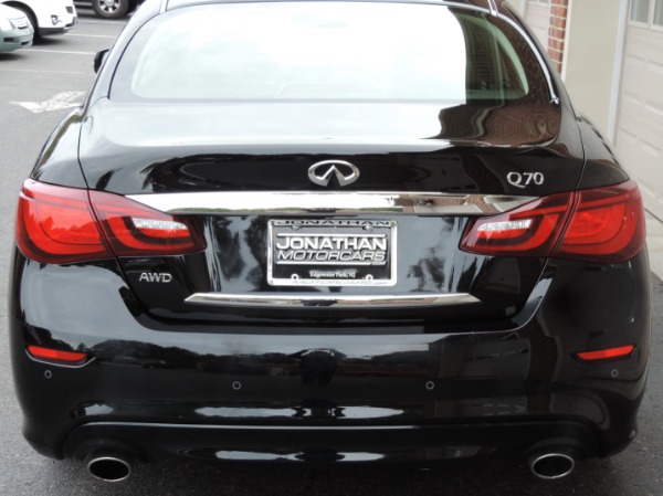 Used-2018-INFINITI-Q70-37-Luxe