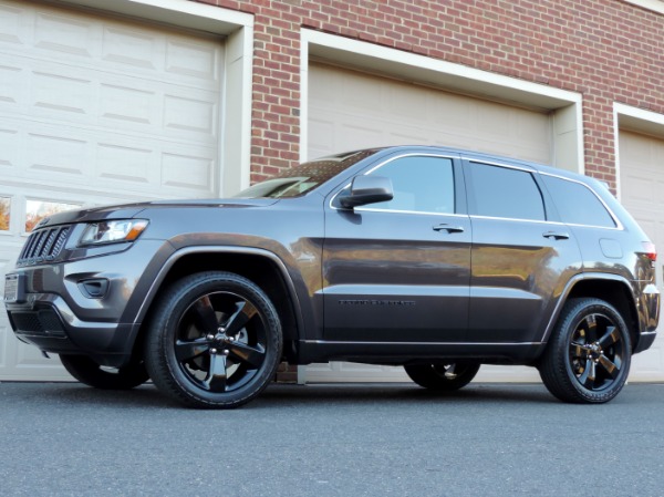 Used-2015-Jeep-Grand-Cherokee-Altitude