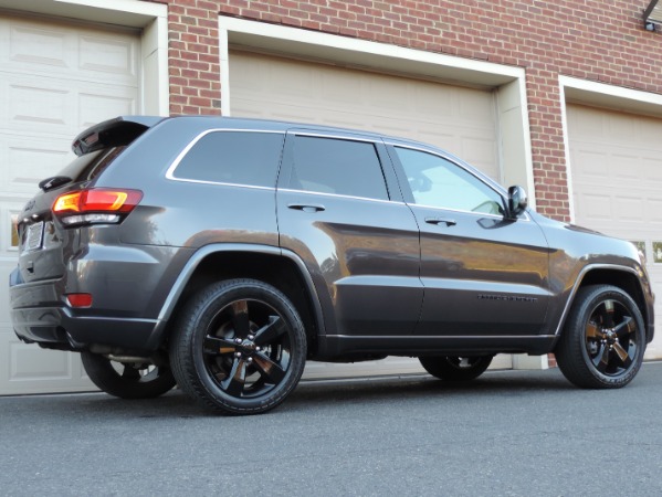 Used-2015-Jeep-Grand-Cherokee-Altitude