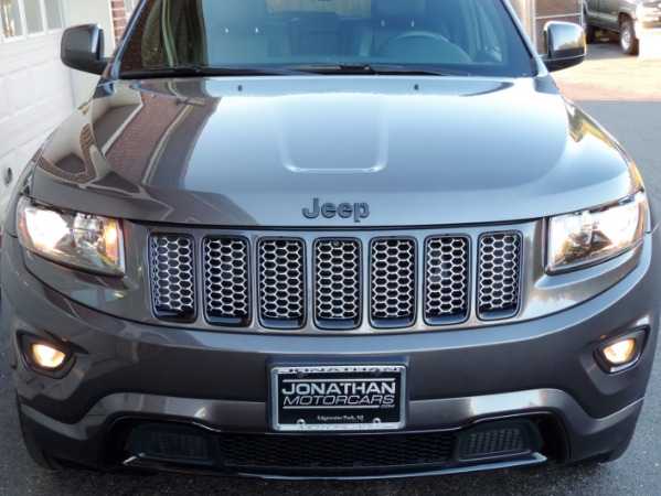 Used-2015-Jeep-Grand-Cherokee-Altitude