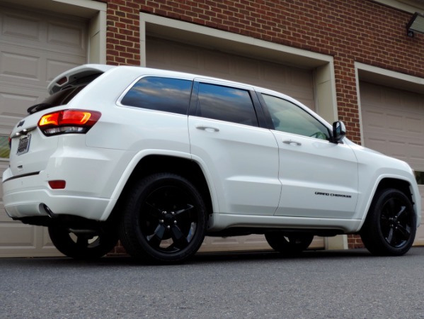 Used-2015-Jeep-Grand-Cherokee-Altitude