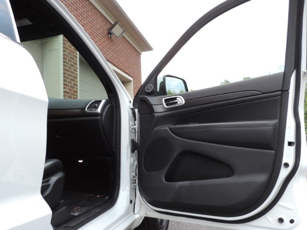 Used-2015-Jeep-Grand-Cherokee-Altitude