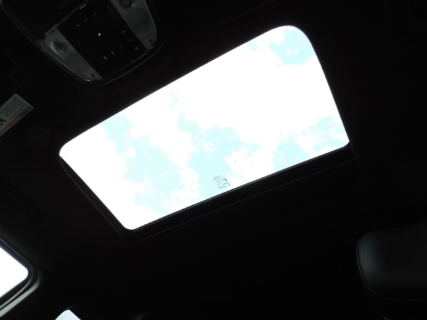 Used-2015-Jeep-Grand-Cherokee-Altitude
