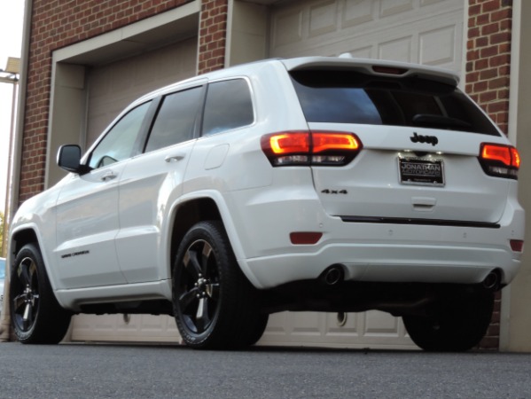 Used-2015-Jeep-Grand-Cherokee-Altitude