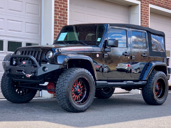 Used-2018-Jeep-Wrangler-Unlimited-Sahara