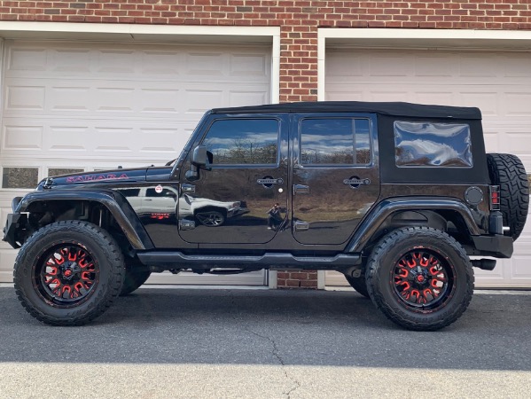 Used-2018-Jeep-Wrangler-Unlimited-Sahara