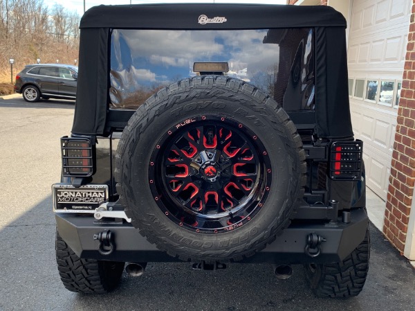 Used-2018-Jeep-Wrangler-Unlimited-Sahara