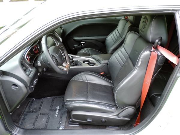 Used-2015-Dodge-Challenger-SRT-Hellcat