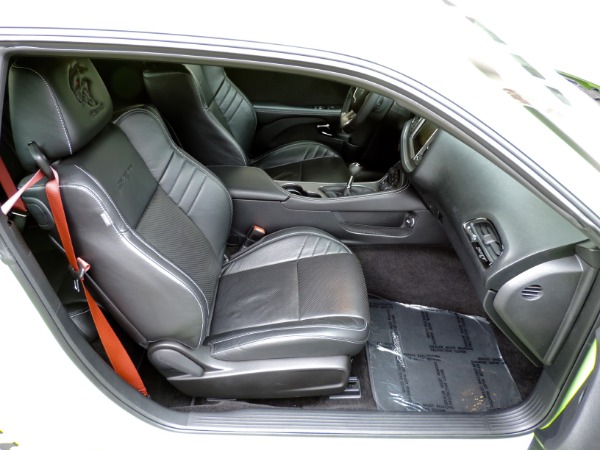 Used-2015-Dodge-Challenger-SRT-Hellcat
