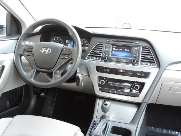 Used-2015-Hyundai-Sonata-SE