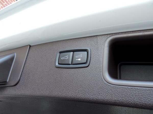 Used-2015-Porsche-Macan-Turbo---Premium-Plus-Pkg---21inch-Wheel-Pkg