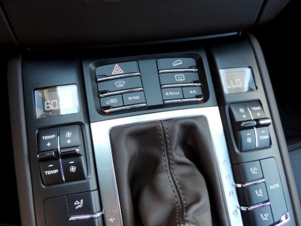 Used-2015-Porsche-Macan-Turbo---Premium-Plus-Pkg---21inch-Wheel-Pkg