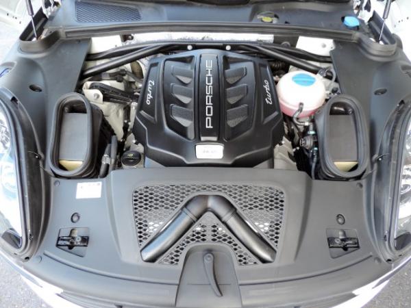 Used-2015-Porsche-Macan-Turbo---Premium-Plus-Pkg---21inch-Wheel-Pkg